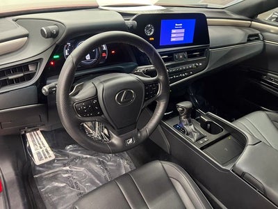 2023 Lexus ES 300h