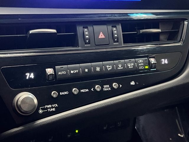 2023 Lexus ES 300h