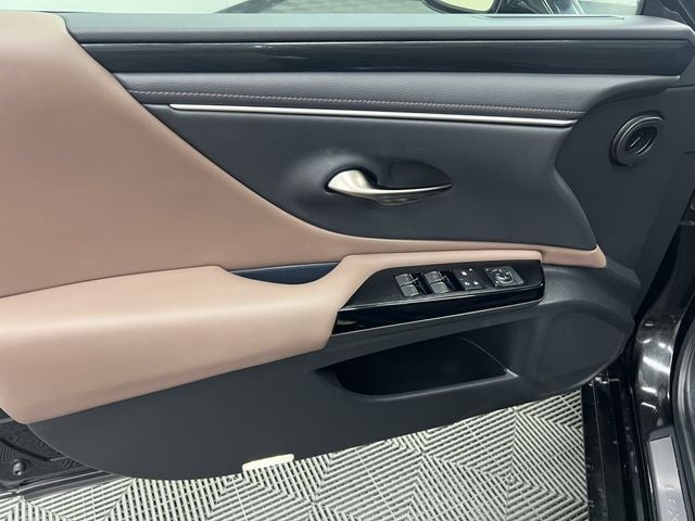 2025 Lexus ES 350