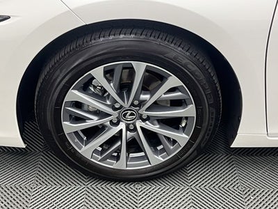 2025 Lexus ES 350