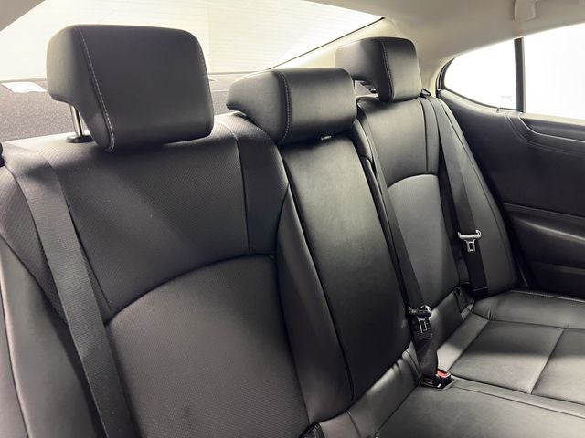 2025 Lexus ES 300h