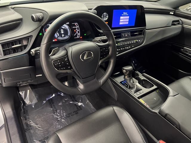 2025 Lexus ES 300h