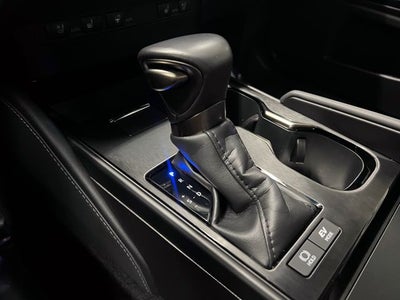 2025 Lexus ES 300h