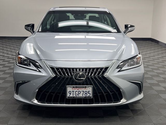 2025 Lexus ES 300h