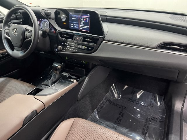 2022 Lexus ES 300h