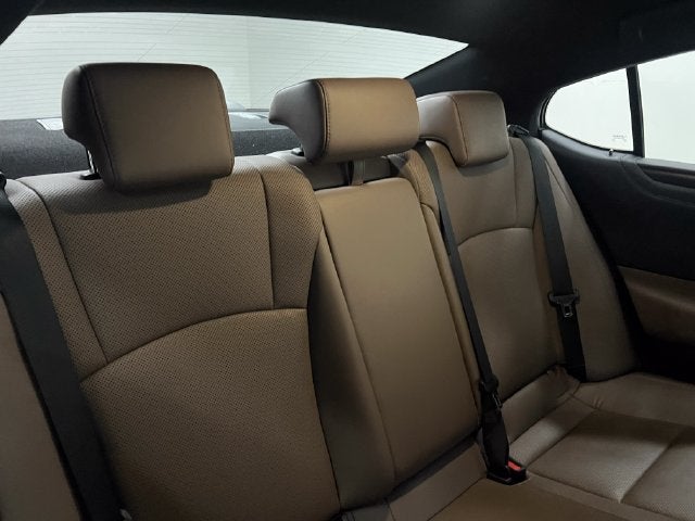2022 Lexus ES 300h