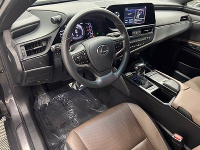 2022 Lexus ES 300h