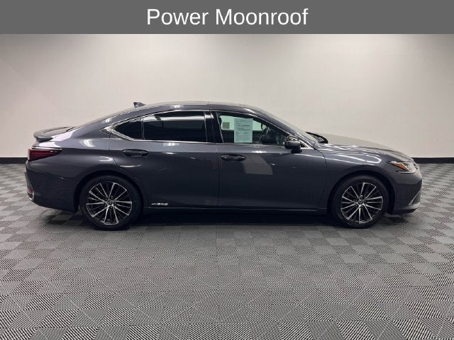 2022 Lexus ES 300h