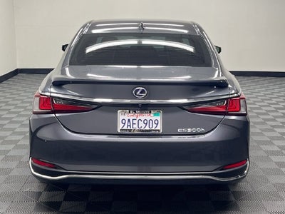 2022 Lexus ES 300h
