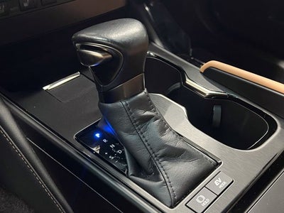 2023 Lexus ES 300h