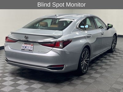2023 Lexus ES 300h