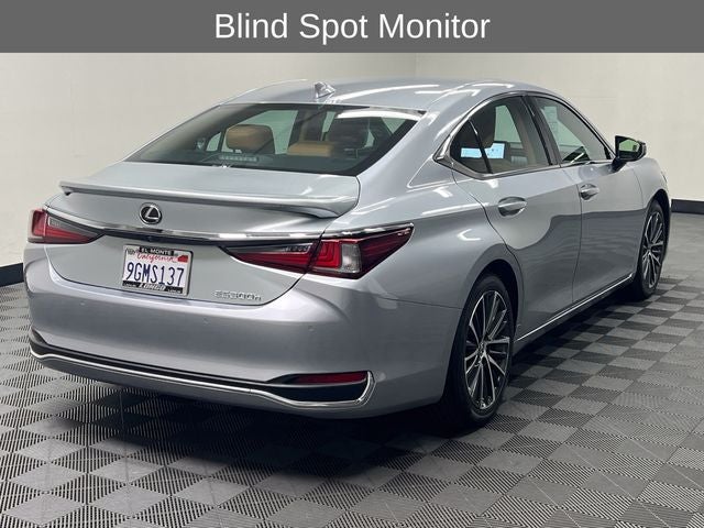 2023 Lexus ES 300h