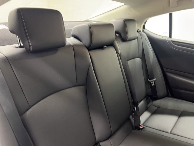 2025 Lexus ES 300h