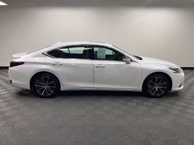 2025 Lexus ES 300h
