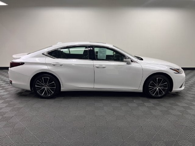 2025 Lexus ES 300h