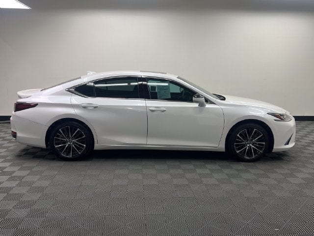 2025 Lexus ES 300h