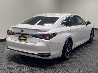 2025 Lexus ES 300h