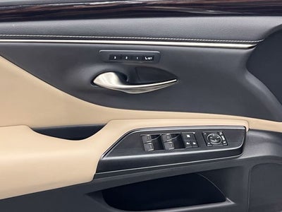 2021 Lexus ES 300h