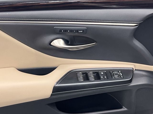2021 Lexus ES 300h