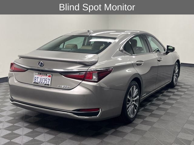 2021 Lexus ES 300h
