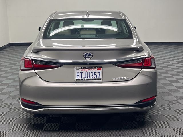 2021 Lexus ES 300h