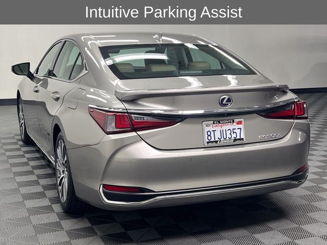 2021 Lexus ES 300h