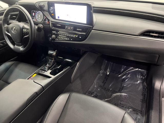 2025 Lexus ES 300h