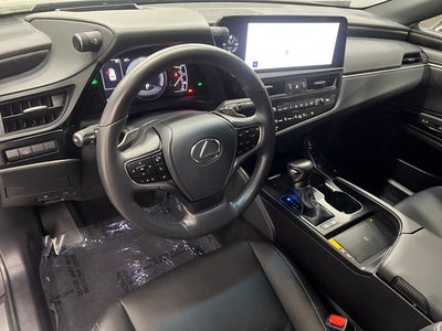 2025 Lexus ES 300h