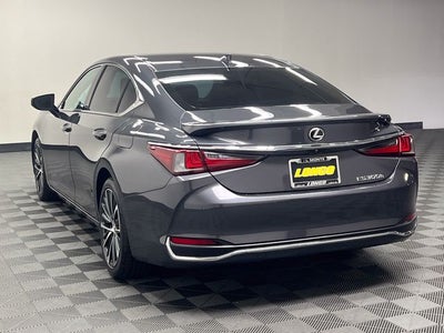 2025 Lexus ES 300h