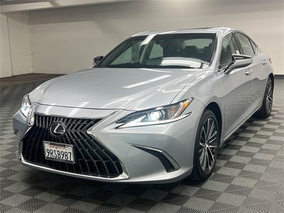2025 Lexus ES 300h