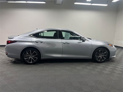 2025 Lexus ES 300h