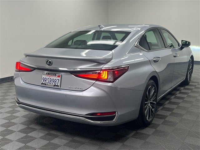 2025 Lexus ES 300h