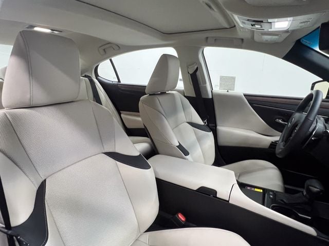 2024 Lexus ES 300h
