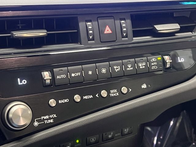 2024 Lexus ES 300h
