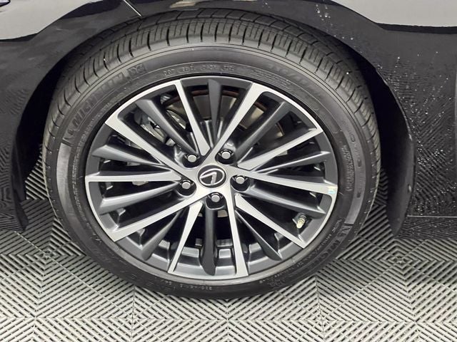 2024 Lexus ES 300h