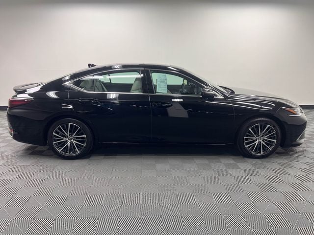 2024 Lexus ES 300h