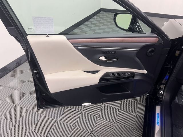 2024 Lexus ES 300h