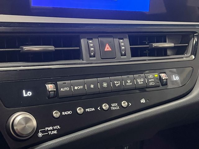 2025 Lexus ES 300h