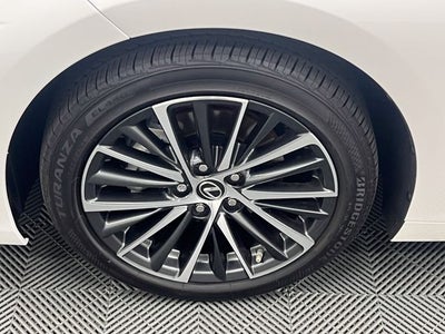 2025 Lexus ES 300h