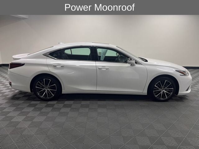 2025 Lexus ES 300h
