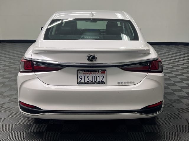 2025 Lexus ES 300h