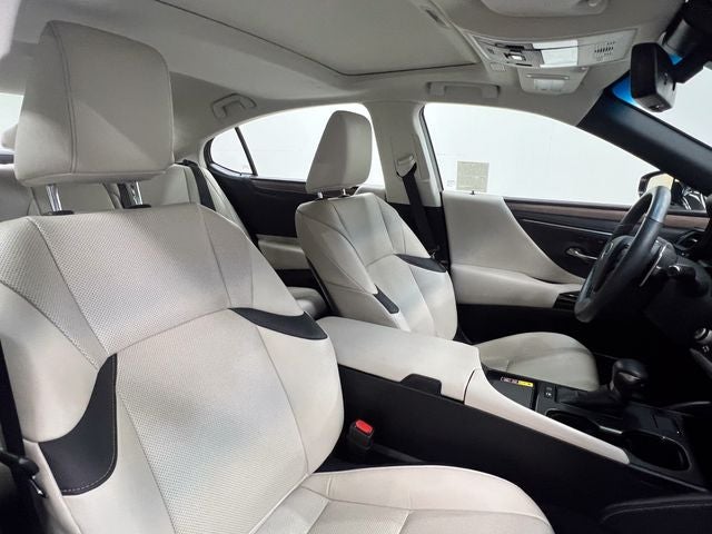 2024 Lexus ES 300h