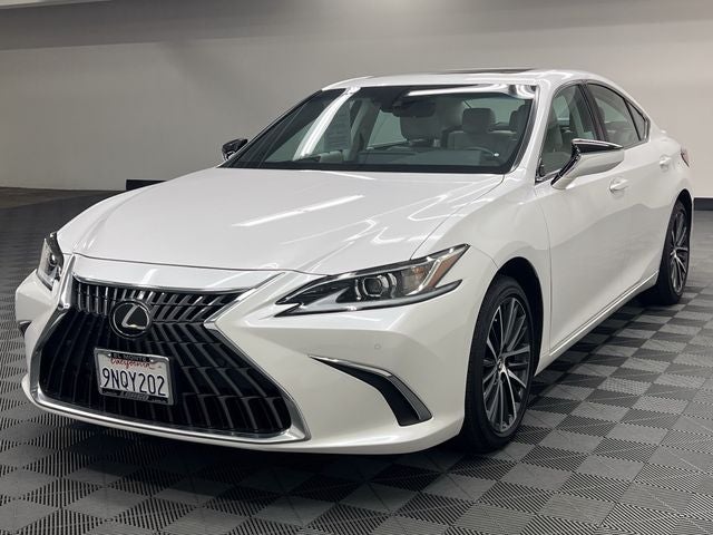 2024 Lexus ES 300h
