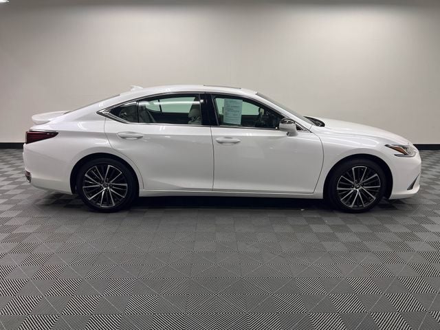 2024 Lexus ES 300h