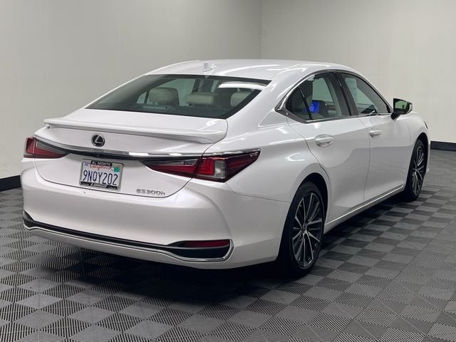 2024 Lexus ES 300h