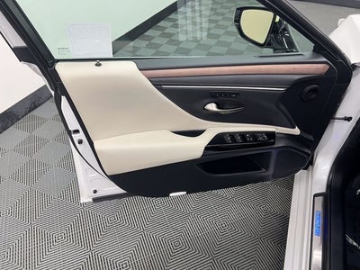 2024 Lexus ES 300h