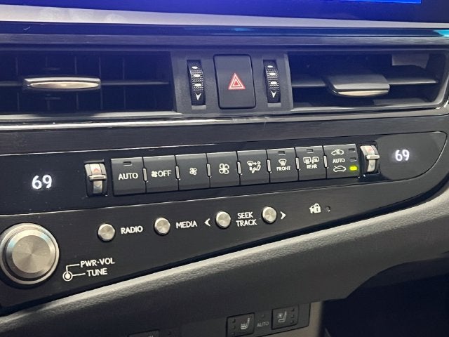 2024 Lexus ES 300h