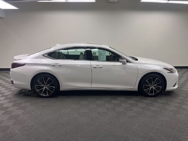2024 Lexus ES 300h