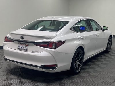 2024 Lexus ES 300h
