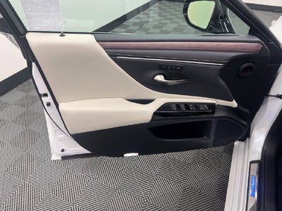 2024 Lexus ES 300h